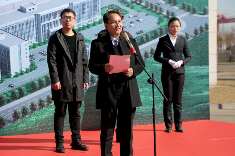 6-十一科技科技副院長(zhǎng)、十一能投總經(jīng)理余才志發(fā)表講話.jpg